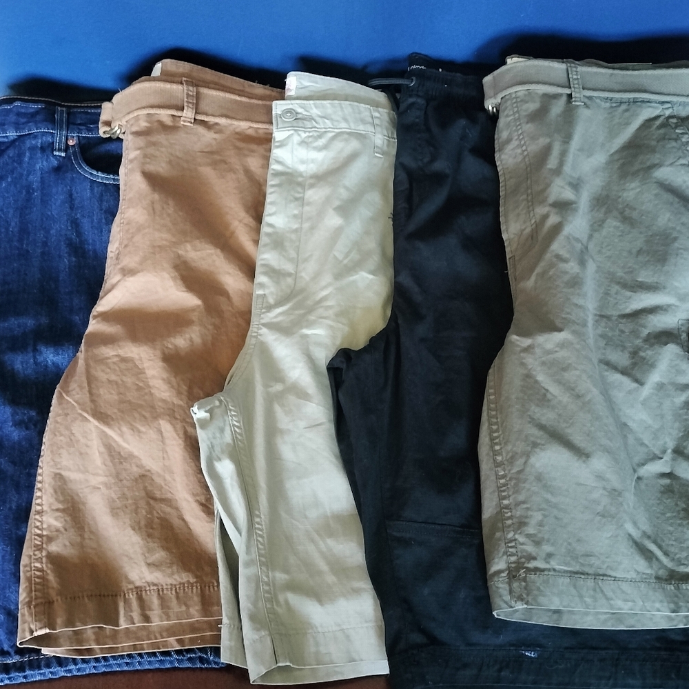 Size 44 men's shorts lot